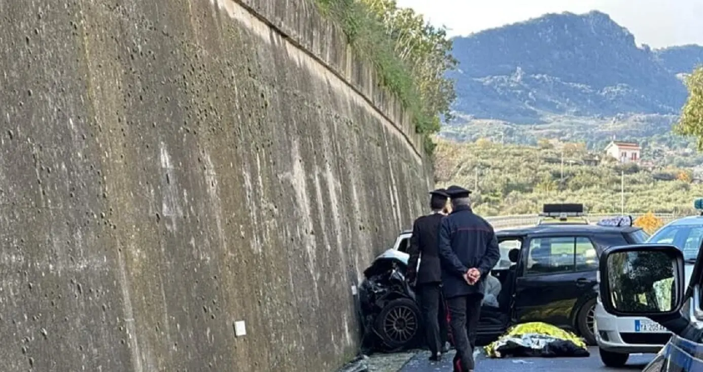Tragedia sulla Palermo–Sciacca: madre e figlia muoiono in un frontale ad Altofonte, gravissimi due 19enni