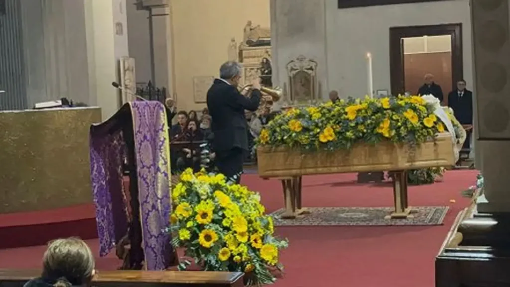 Paolo Fresu suona ai funerali di Ornella Vanoni