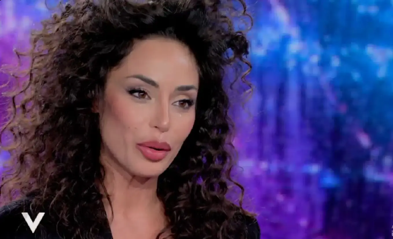 Raffaella Fico incinta del secondo figlio: ‘Con Armando Izzo ho trovato l’amore vero’ Raffaella Fico incinta del secondo figlio: ‘Con Armando Izzo ho trovato l’amore vero’