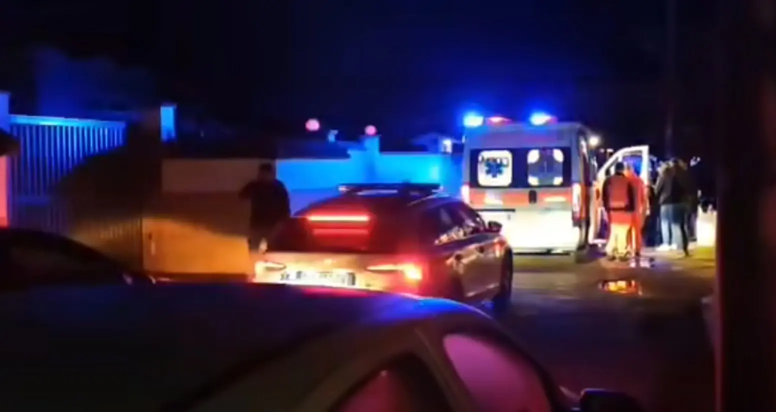 orrore a brindisi chi 232 il 70enne accoltellato dal figlio con problemi psichici il 41enne confessa ai carabinieri