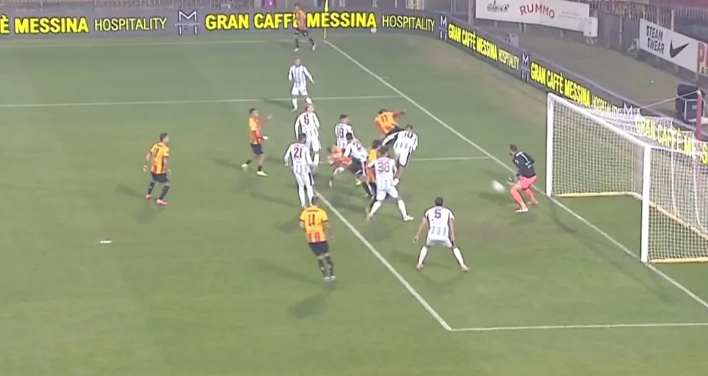 Il gol di tacco di Pierozzi