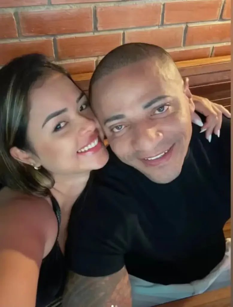 Il marito ha partecipato anche al funerale della partner