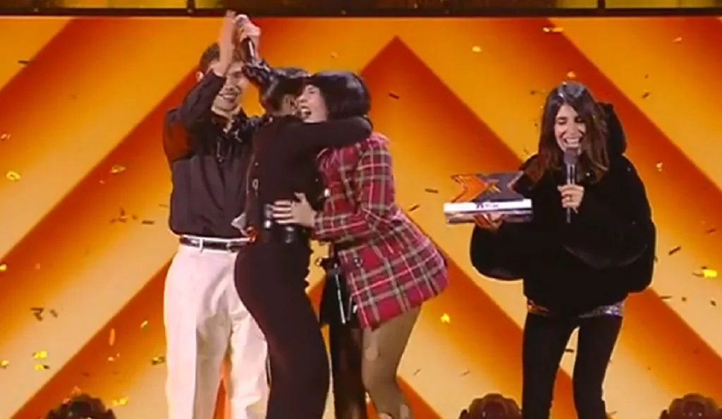 La gioia incontenibile di Rob con Paola Iezzi