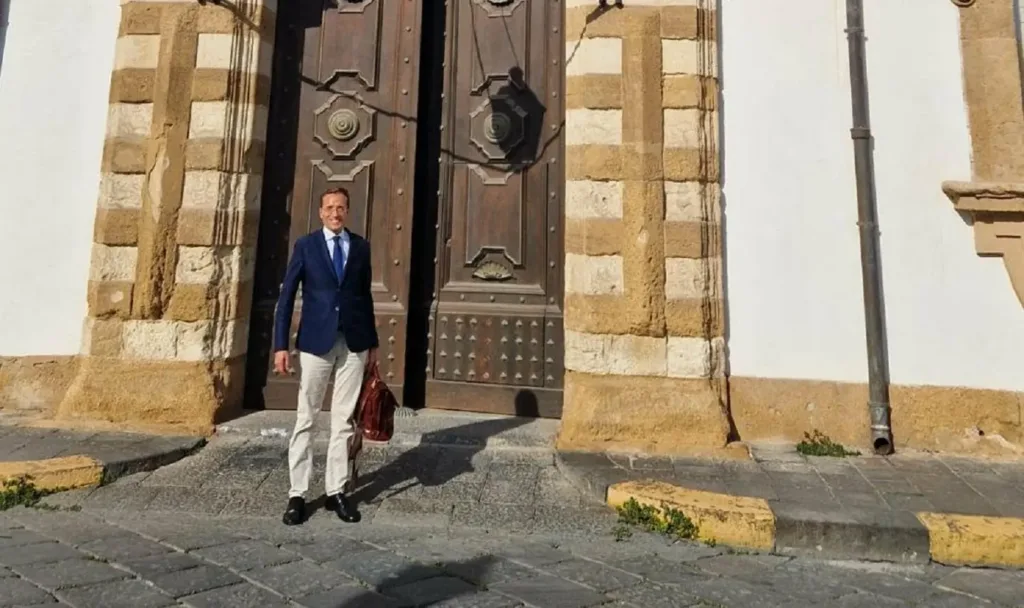 L'avvocato internazionalista Francesco Liguori dopo l'incontro ad Augusta