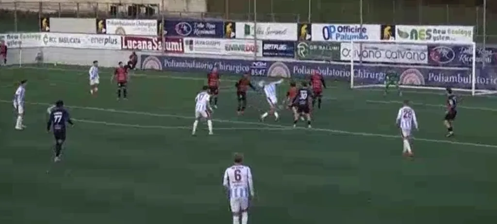 L'intervento su Ferrari sul quale la Salernitana ha chiesto Fvs