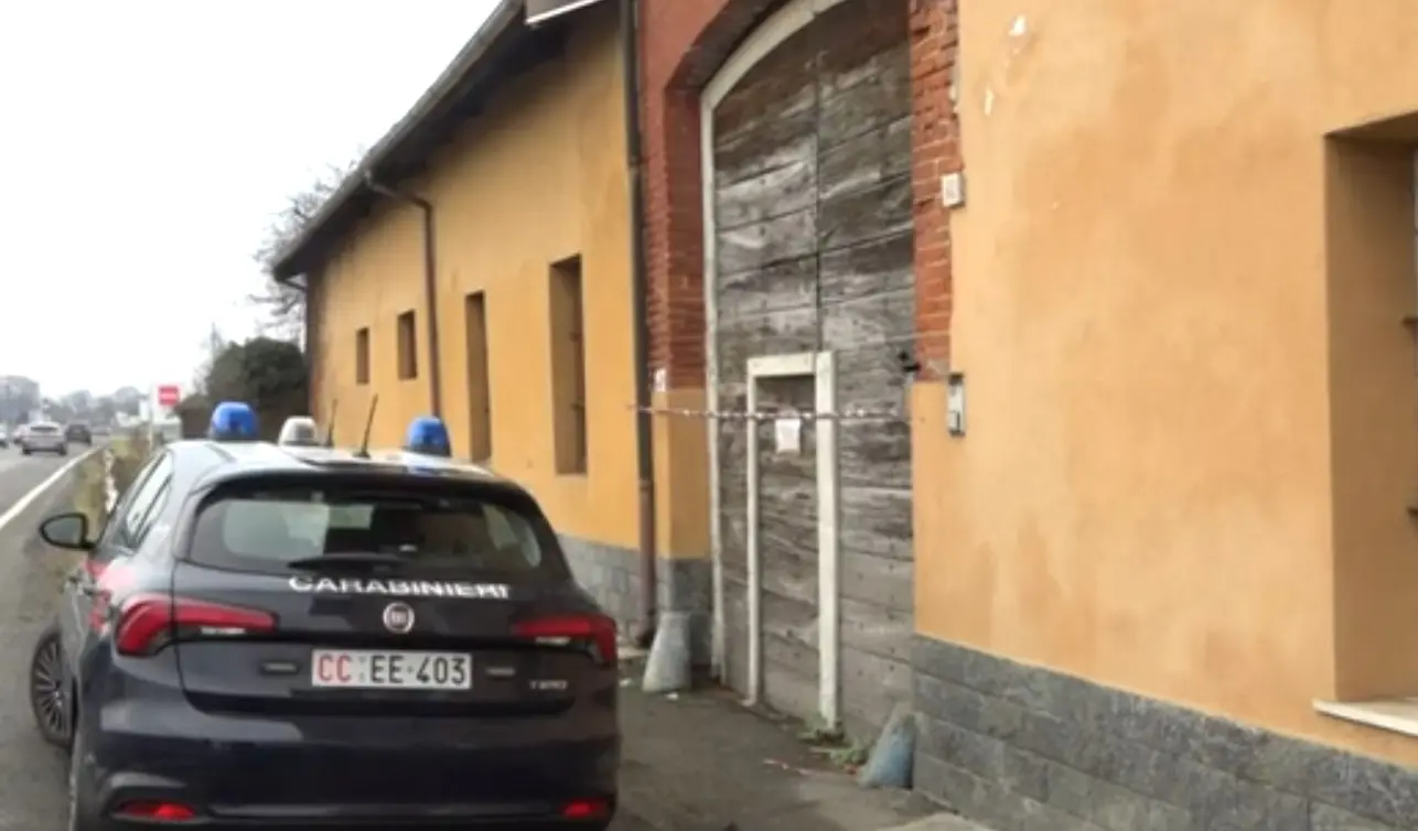 Caselle Torinese, colpisce la madre con una sparachiodi: l’audio choc che anticipa il tentato omicidio