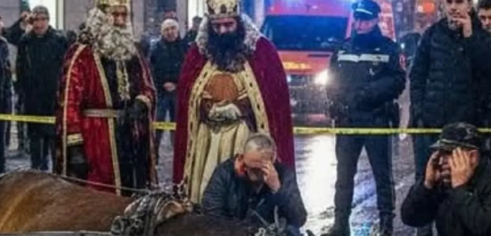 cavallo muore alla cavalcata dei re magi a nocera inferiore enpa 8216non 232 fatalit2248217 da Notizieaudaci.it cavallo muore alla cavalcata dei re magi a nocera inferiore enpa 8216non 232 fatalit2248217