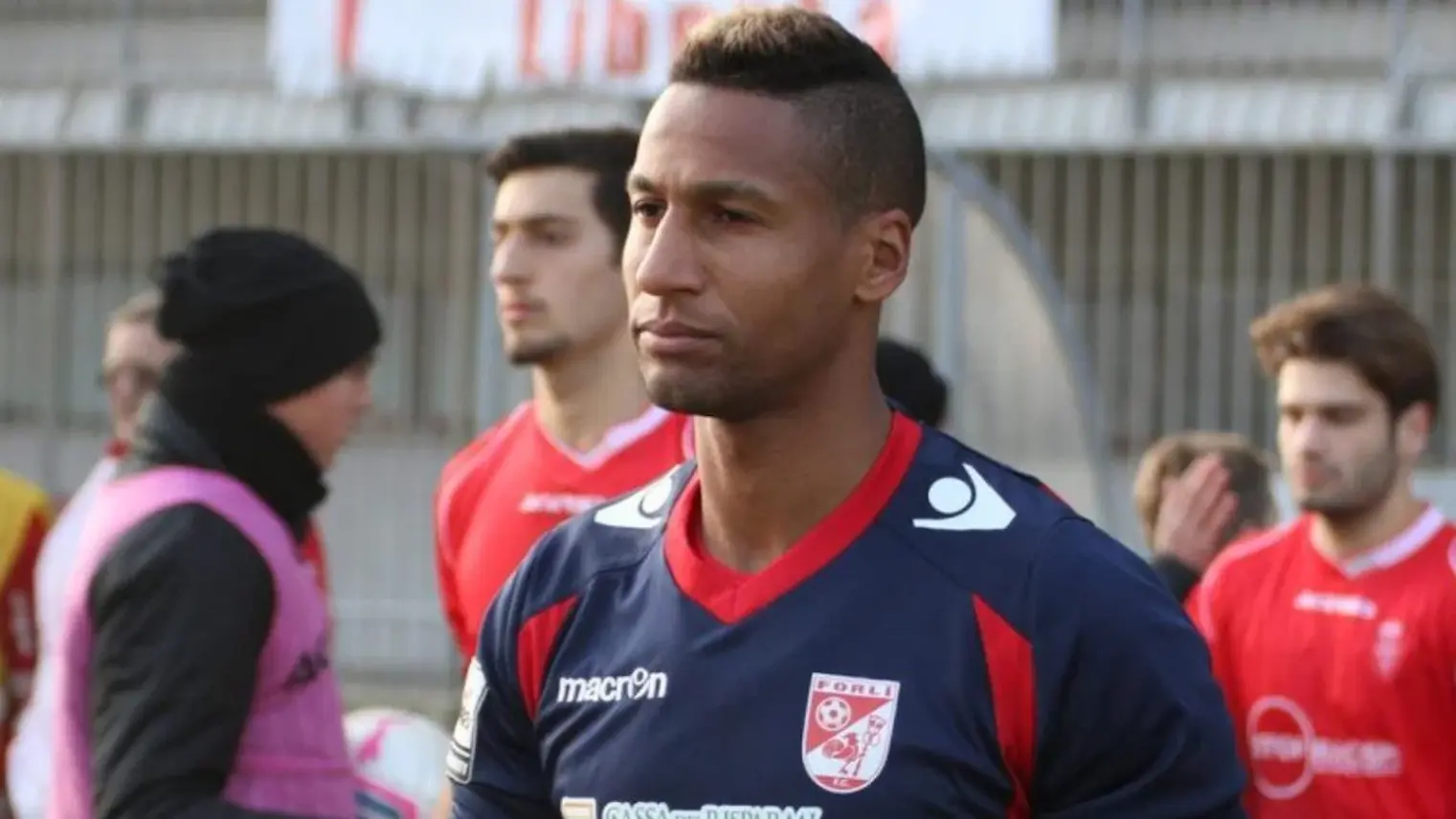 Christian Jidayi trovato morto in pineta: choc nel calcio, l’ex Lecco aveva 38 anni Christian Jidayi trovato morto in pineta: choc nel calcio, l’ex Lecco aveva 38 anni