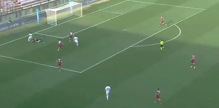 Donnarumma salva in uscita