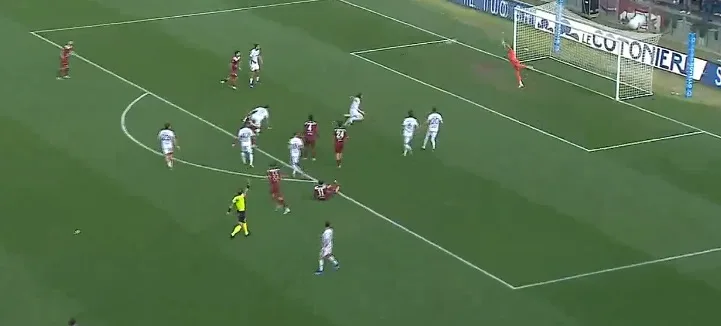 Il gol annullato a Villa per fuorigioco di Antonucci