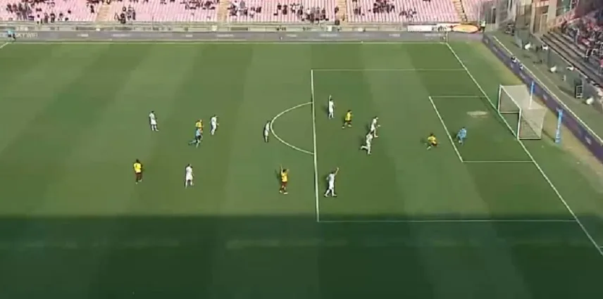 Lescano va a bersaglio, l'arbitro annulla