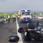 Bimbo di 8 anni muore dopo lo schianto in moto col padre a Felizzano, ancora sangue sull’A21