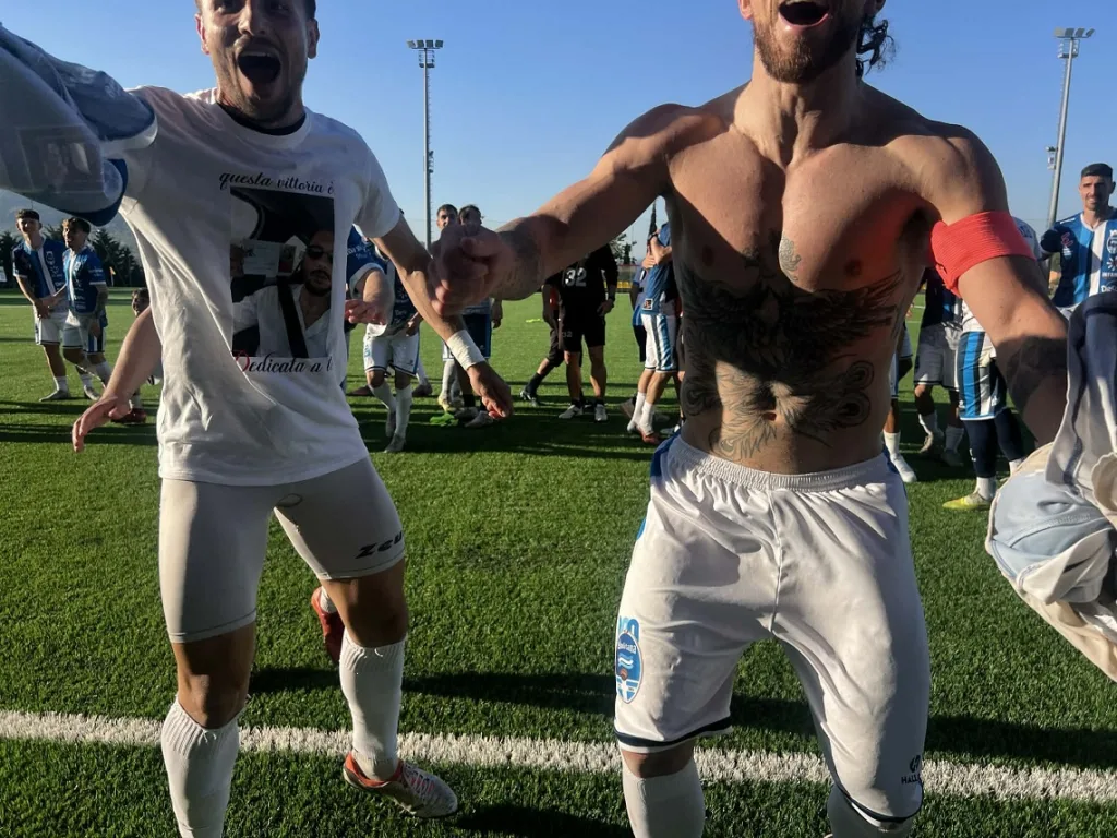 Vittoria con dedica speciale