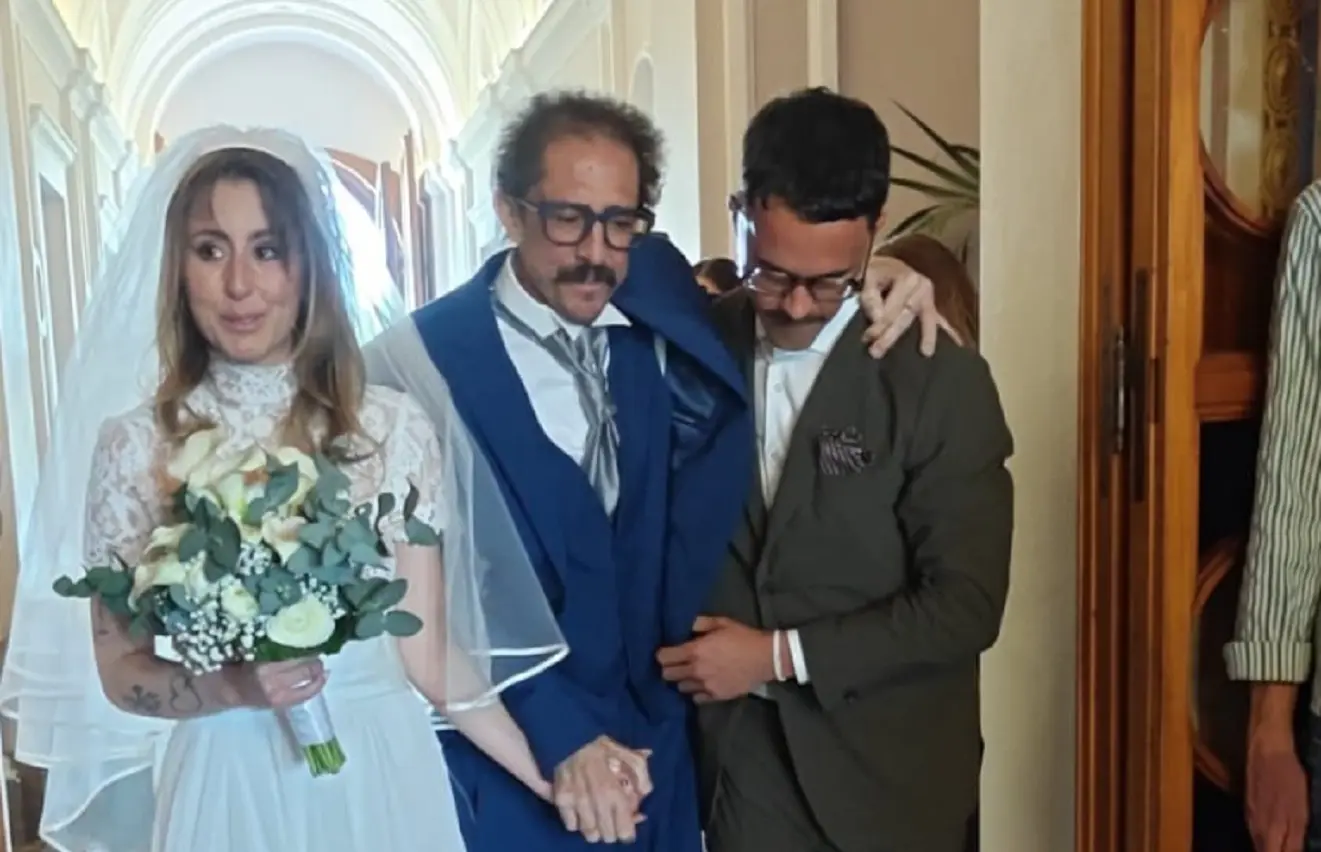 igor protti accompagna la figlia all8217altare mentre lotta contro il tumore la foto emoziona il mondo del calcio da Notizieaudaci.it igor protti accompagna la figlia all8217altare mentre lotta contro il tumore la foto emoziona il mondo del calcio
