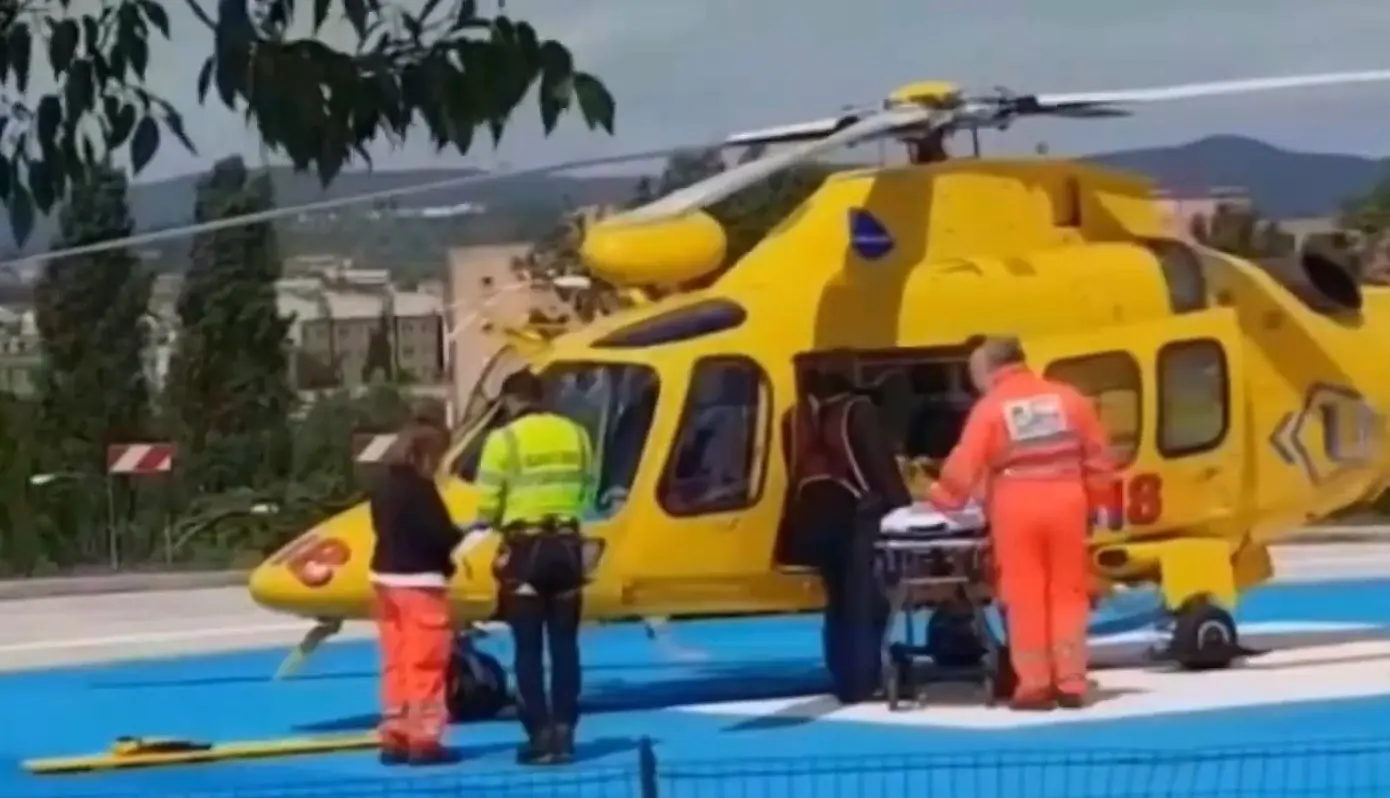 Per il 17enne non c'è stato nulla da fare nonostante il tempestivo arrivo dell'elisoccorso
