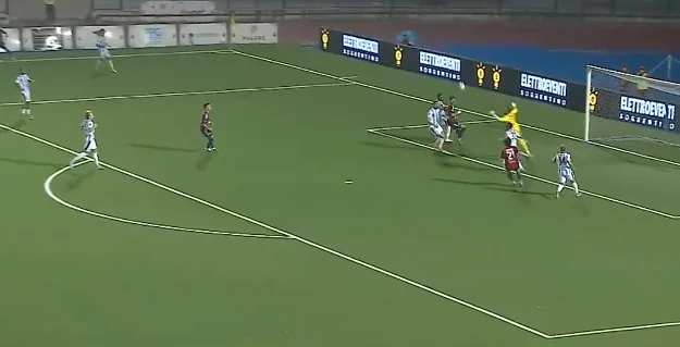 Uscita spericolata di Donnarumma