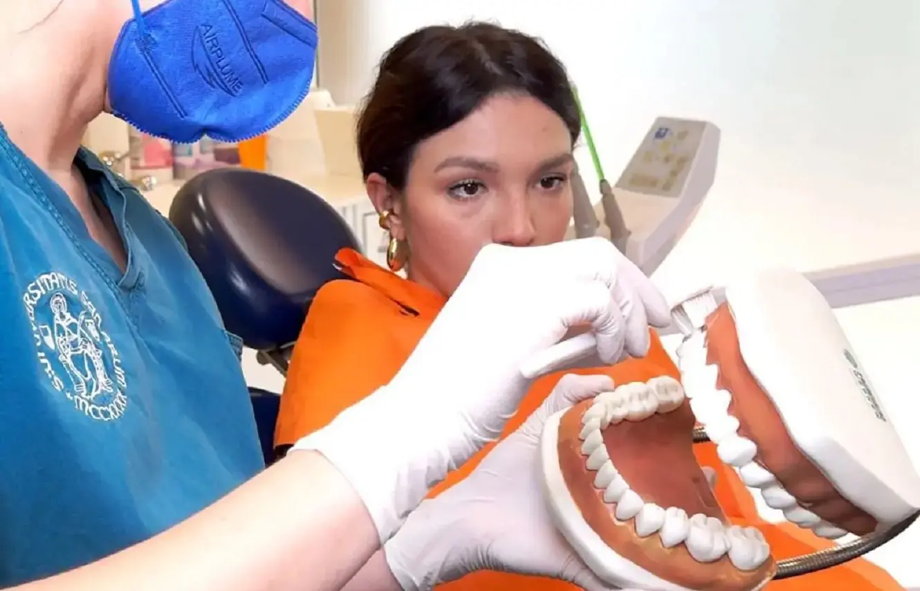 La pulizia dentale è il primo passo per prevenire la carie