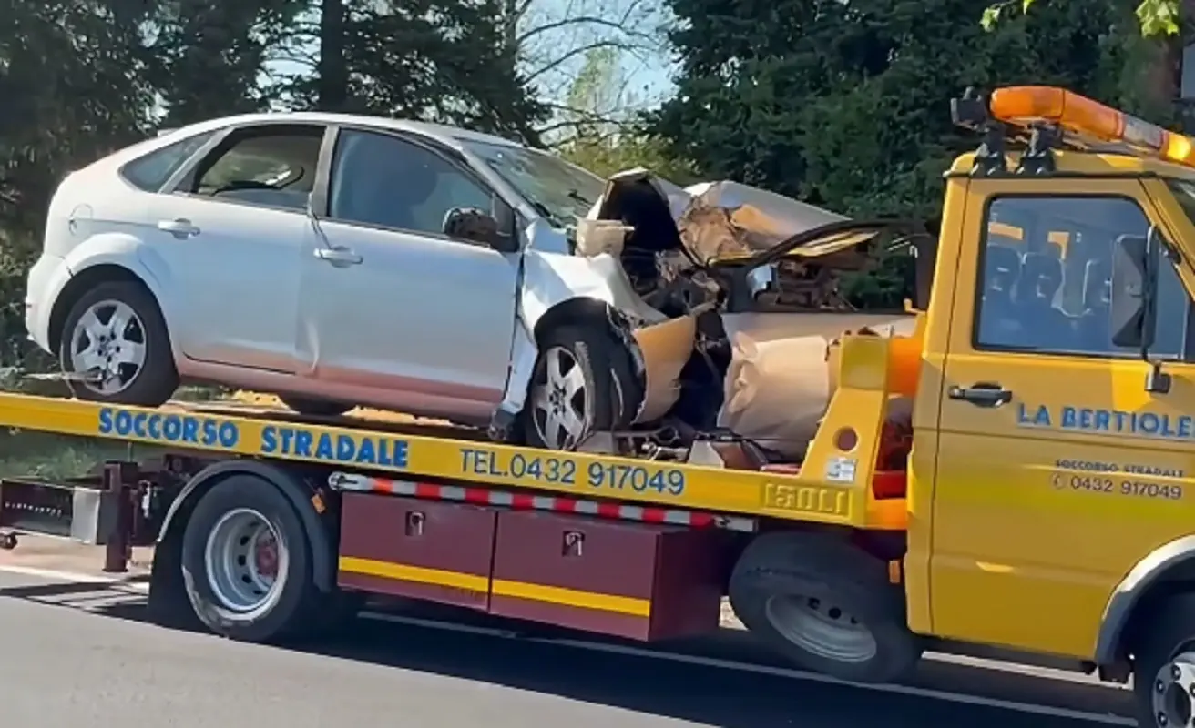 Le condizioni dell'auto dopo l'incidente choc a Basiliano