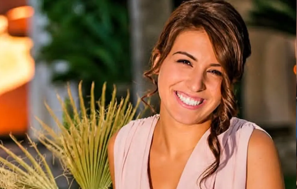 alessia de muzio muore a 26 anni in scooter a poche ore dal compleanno lo schianto contro un8217auto a camposano da Notizieaudaci.it alessia de muzio muore a 26 anni in scooter a poche ore dal compleanno lo schianto contro un8217auto a camposano