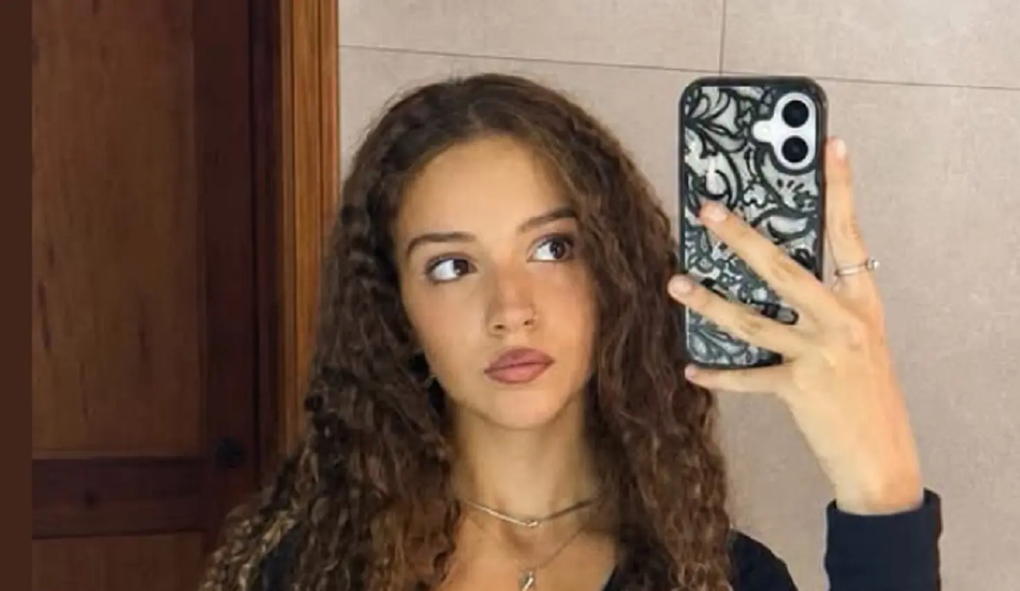 brienza benedetta gorga muore a 15 anni in argentina un arresto cardiaco spezza il viaggio il paese proclama il lutto cittadino da Notizieaudaci.it brienza benedetta gorga muore a 15 anni in argentina un arresto cardiaco spezza il viaggio il paese proclama il lutto cittadino