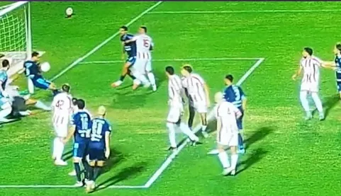 Il gol del difensore granata confermato dopo la revisione al Fvs