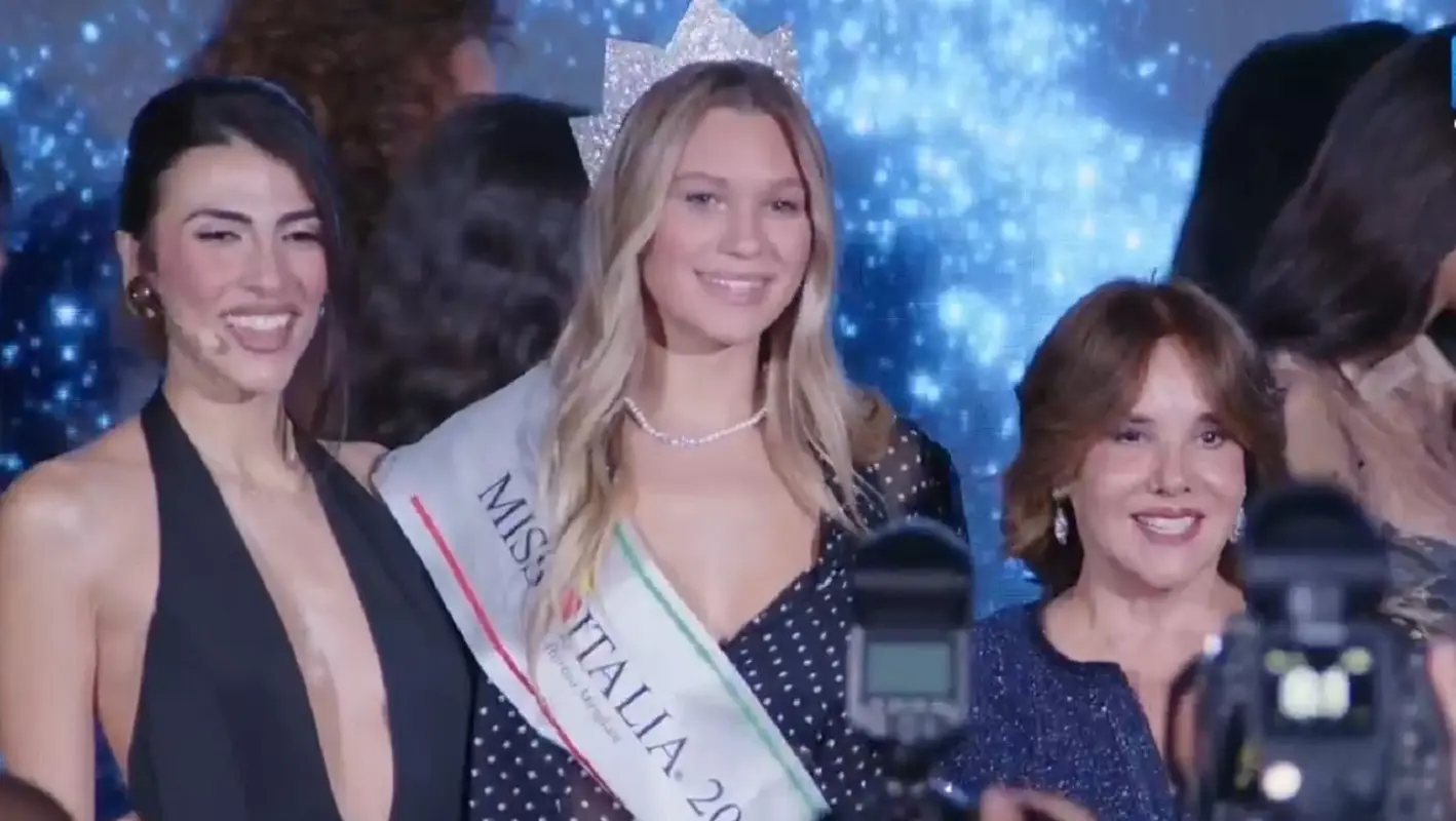 Miss Italia 2026 Trionfa Sarah Rizea Chi La Vincitrice E Cosa 