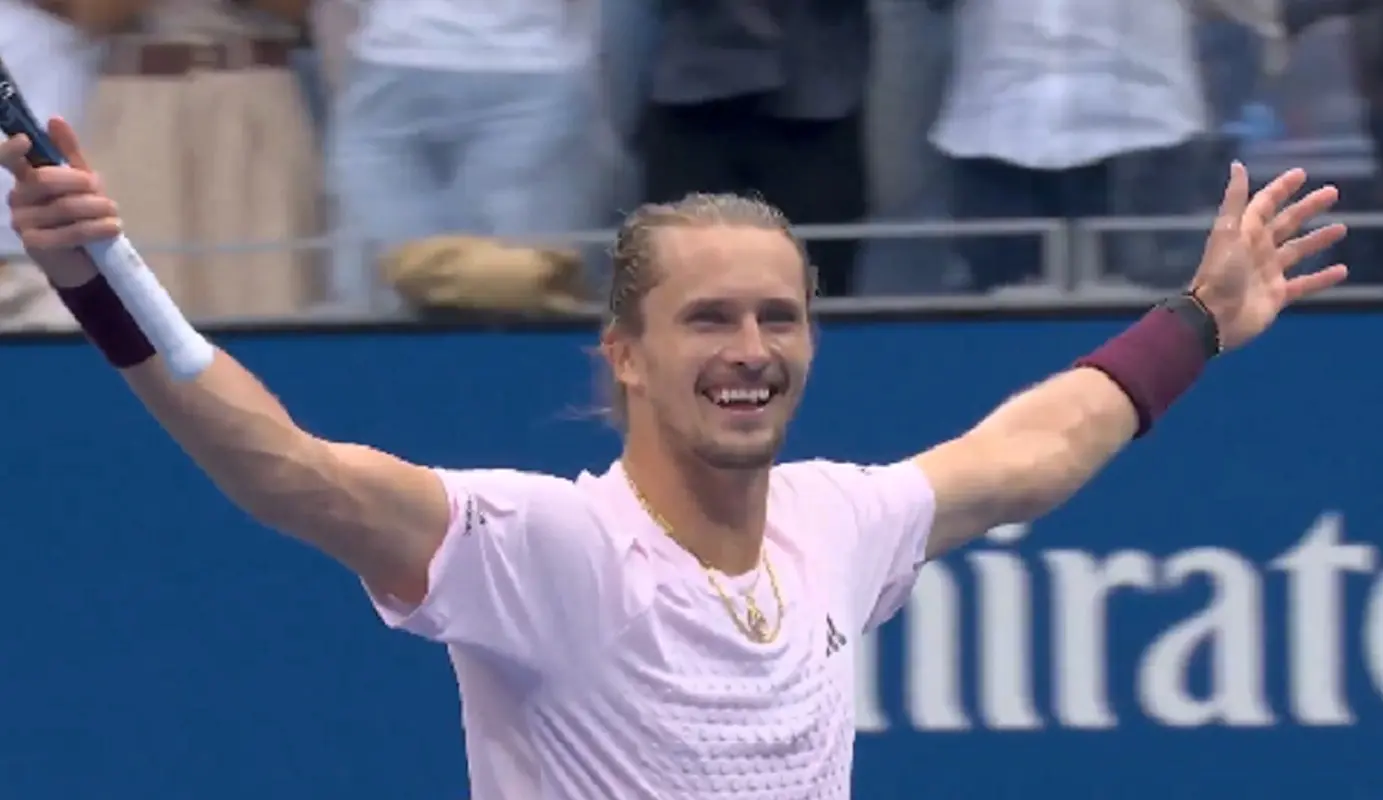 Zverev esulta a fine partita