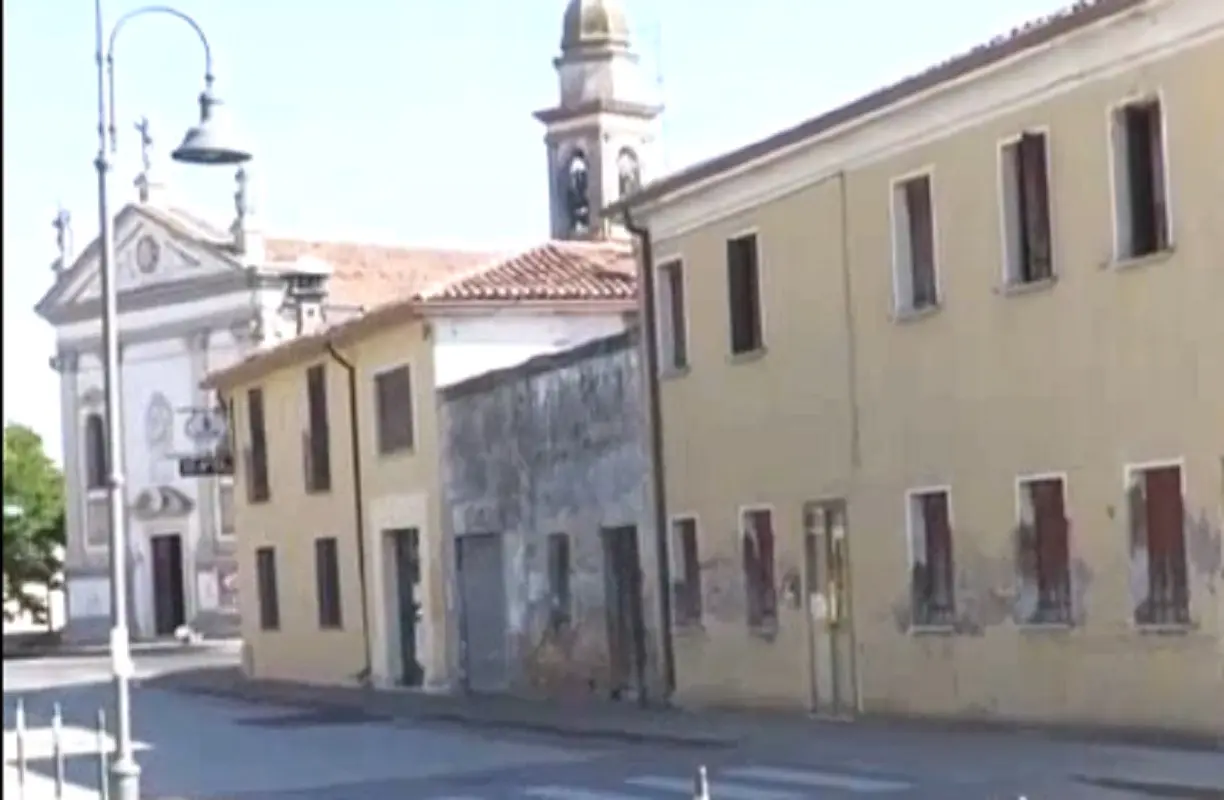 Club per scambisti a due passi dalla chiesa