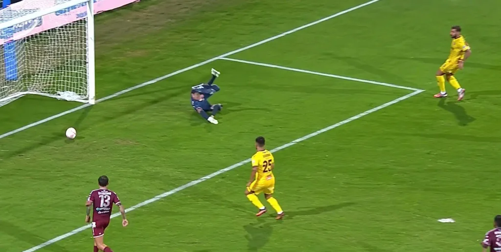 D'Ursi realizza il primo gol in granata e ribalta la partita
