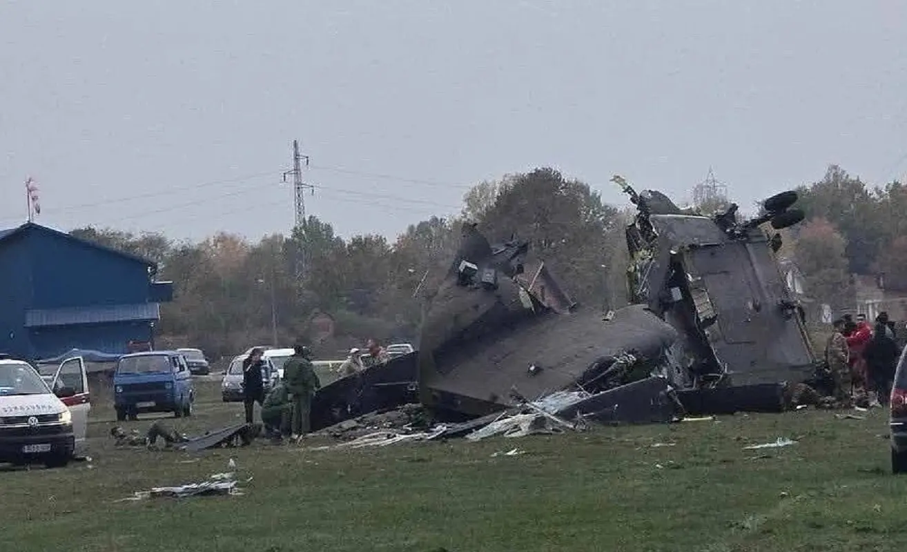 ruotava in aria prima di schiantarsi il dettaglio choc sull8217elicottero italiano precipitato in bosnia 4 morti da Notizieaudaci.it ruotava in aria prima di schiantarsi il dettaglio choc sull8217elicottero italiano precipitato in bosnia 4 morti