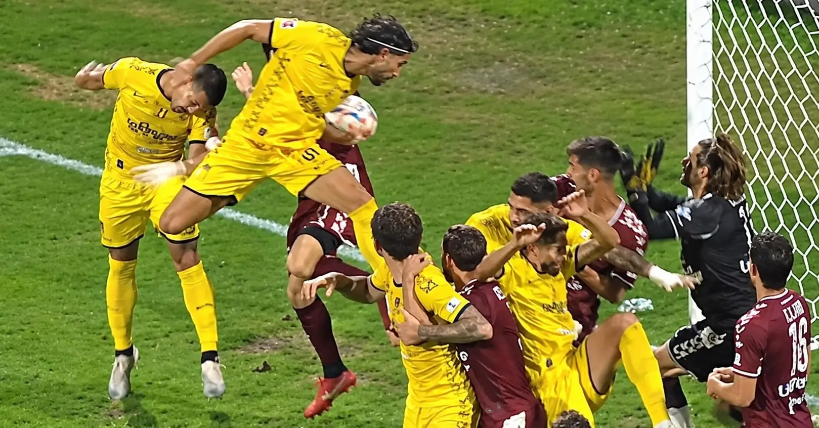 salernitana scafatese 2 2 pagelle cosmi nella bufera non bastano il 8216sacrificato8217 tascone e d8217ursi al primo gol da Notizieaudaci.it salernitana scafatese 2 2 pagelle cosmi nella bufera non bastano il 8216sacrificato8217 tascone e d8217ursi al primo gol