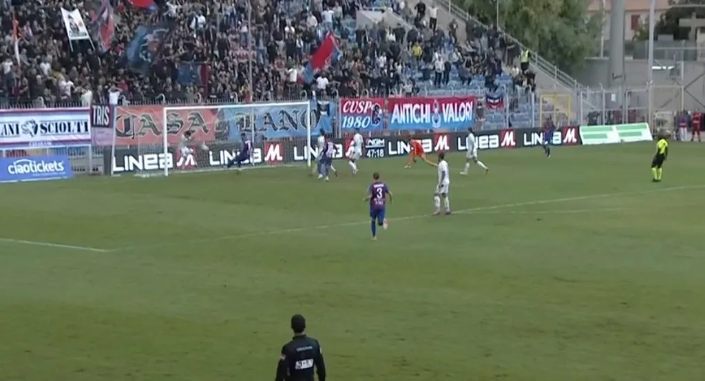 Il gol annullato a Grandolfo