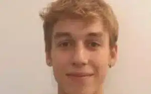 Esce alle 5 per fumare una sigaretta e scompare, Simone Noacco trovato morto a 19 anni vicino ai binari