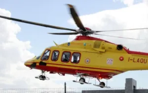 Fontecchio, esce dalla casa di riposo e precipita nella scarpata: morta un’anziana, indagine sulla vigilanza