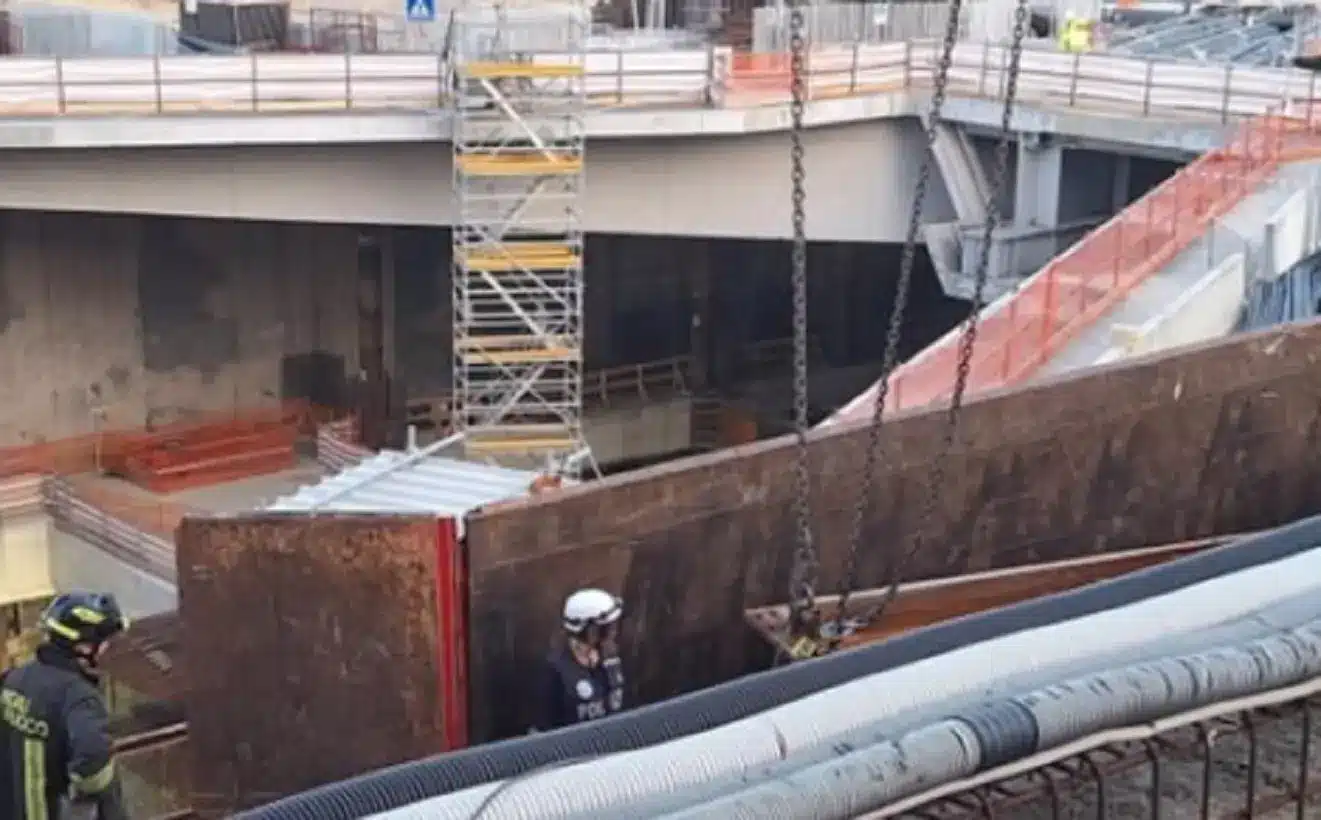 Tragico incidente sul lavoro nel cantiere della stazione Foster, morto 31enne